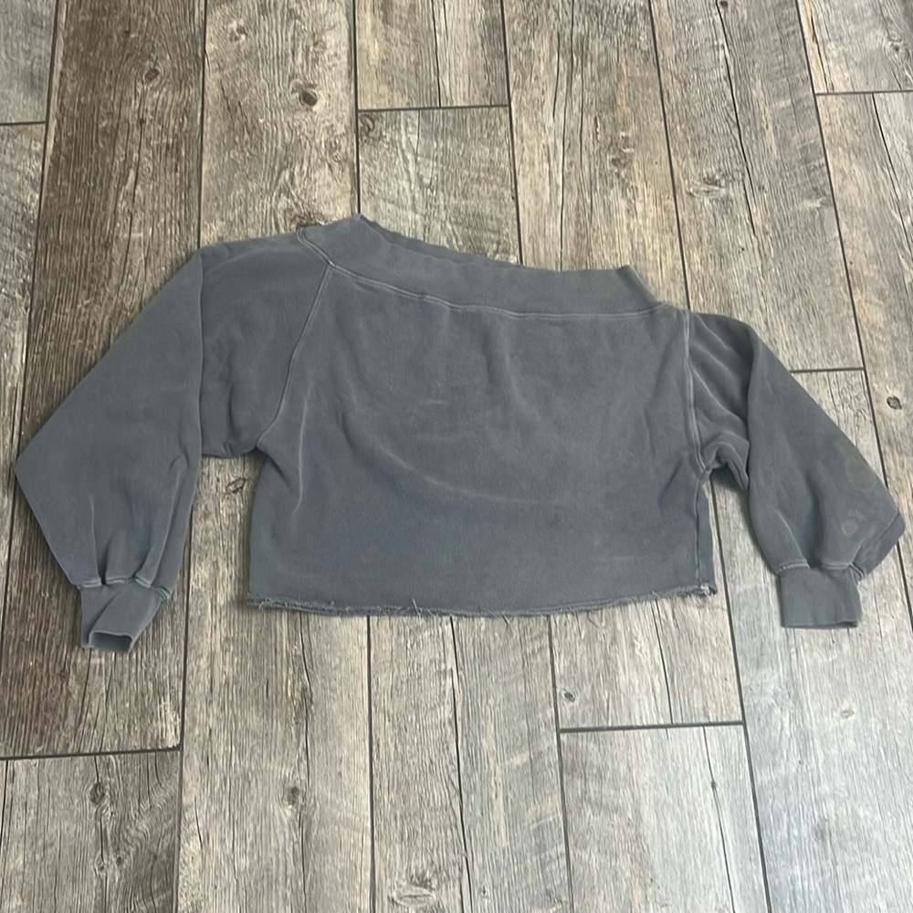 Free People off the shoulder, cropped sweatshirt